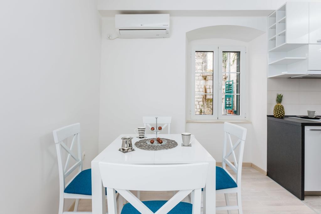 Old Town Summer Apartment Kotor Eksteriør bilde